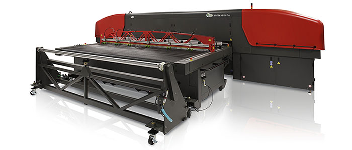 High-resolution wide format printer.