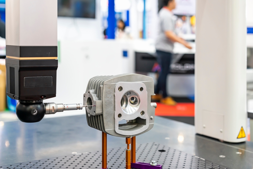 Coordinate measuring probe evaluating a part